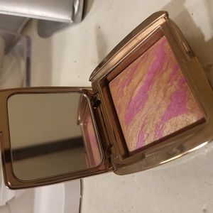Hourglass Lighting Blush Radiant Magenta